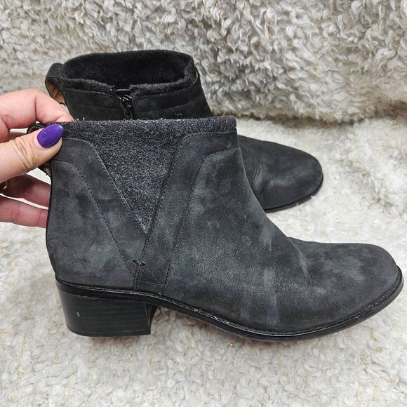 Vionic Joslyn Weather Resistant Black Leather Ankle Boots sz 7.5 - Picture 2 of 9